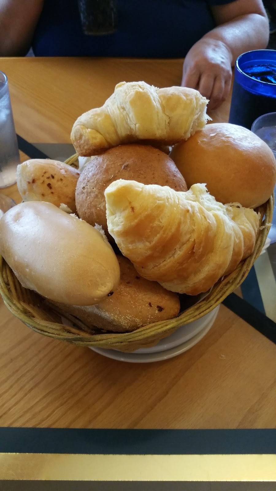 Sunmist Restaurant Inc | restaurant | 501 E Lake St, Addison, IL 60101, USA | 6308344980 OR +1 630-834-4980