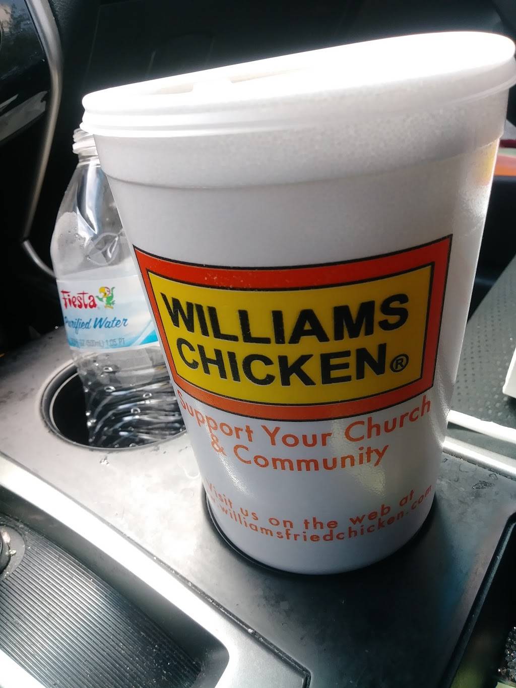 Williams Chicken | restaurant | 8502 S Lancaster Rd, Dallas, TX 75241, USA | 9722280668 OR +1 972-228-0668