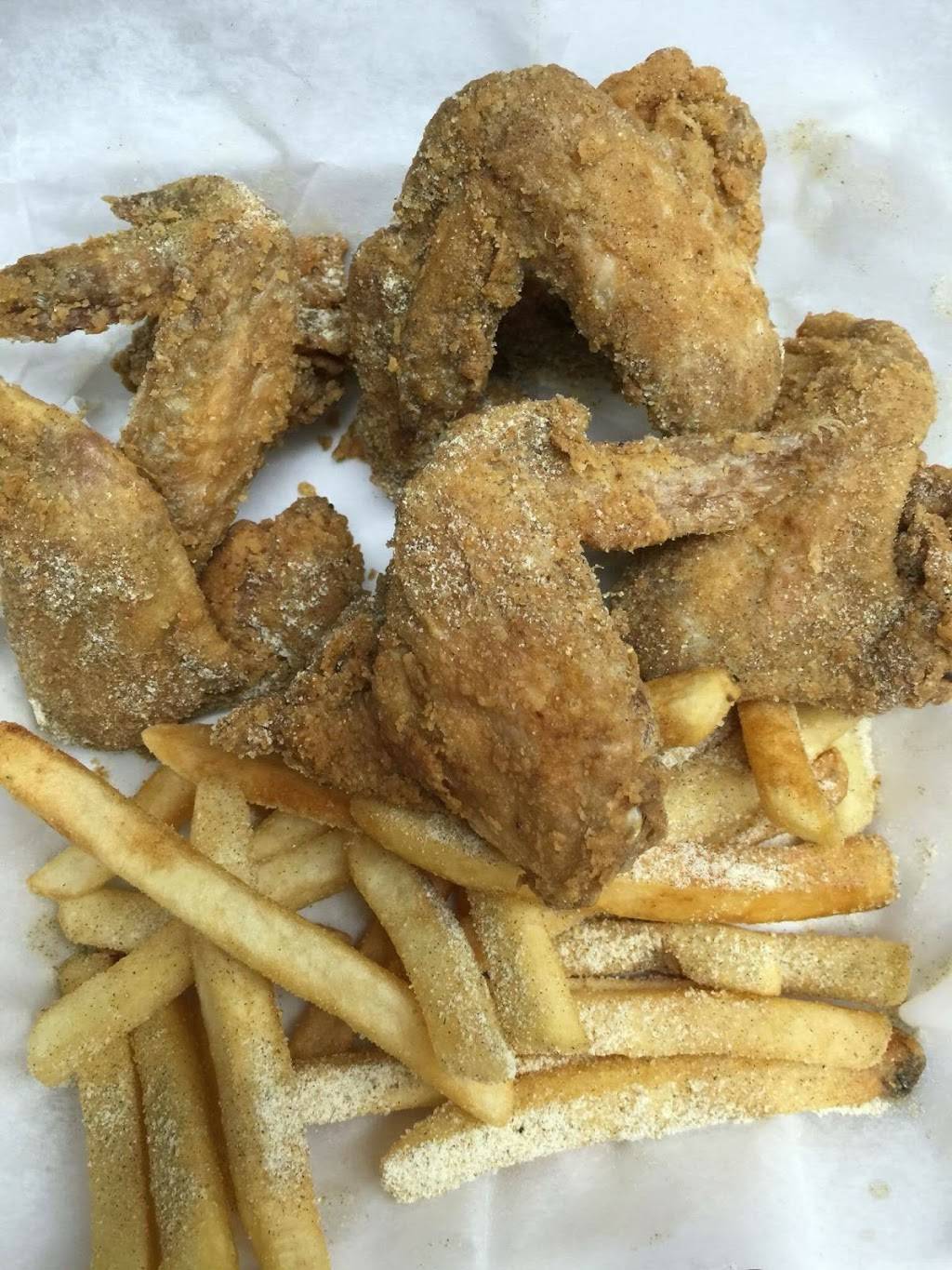 Lansing Fish Market | restaurant | 815 Edgewood Blvd # D, Lansing, MI 48911, USA | 5178822676 OR +1 517-882-2676