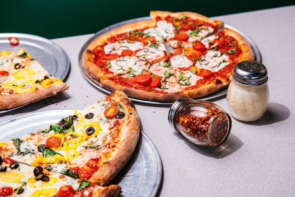 DAllesandros Pizza Greenville | restaurant | 17 Mohawk Dr, Greenville, SC 29609, USA | 8642524700 OR +1 864-252-4700