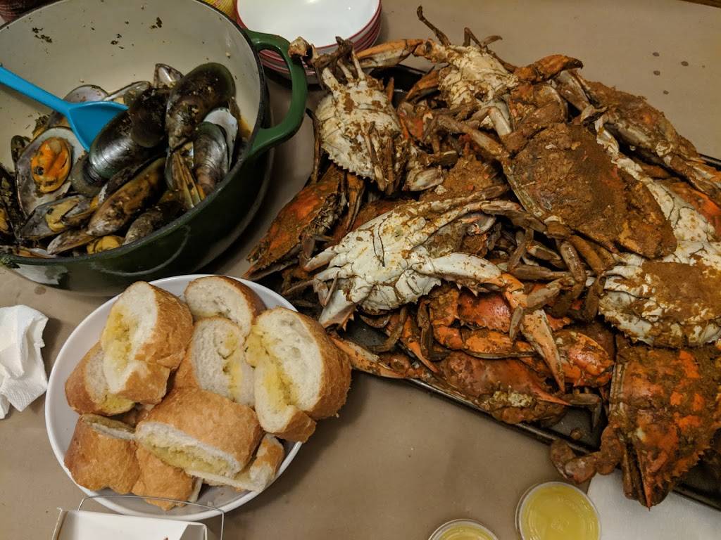 Kent Island Crab Co | meal takeaway | 2905 Mountain Rd, Pasadena, MD 21122, USA | 4104372155 OR +1 410-437-2155