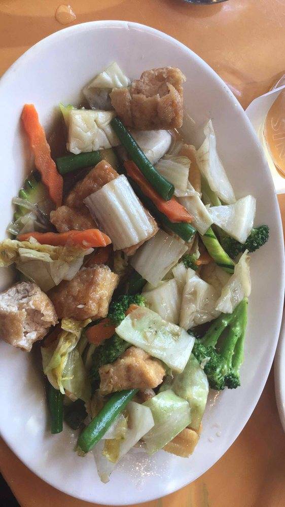 Elephant Thai Restaurant(Shockoe Bottom) | restaurant | 13 N 17th St, Richmond, VA 23219, USA | 8043433934 OR +1 804-343-3934