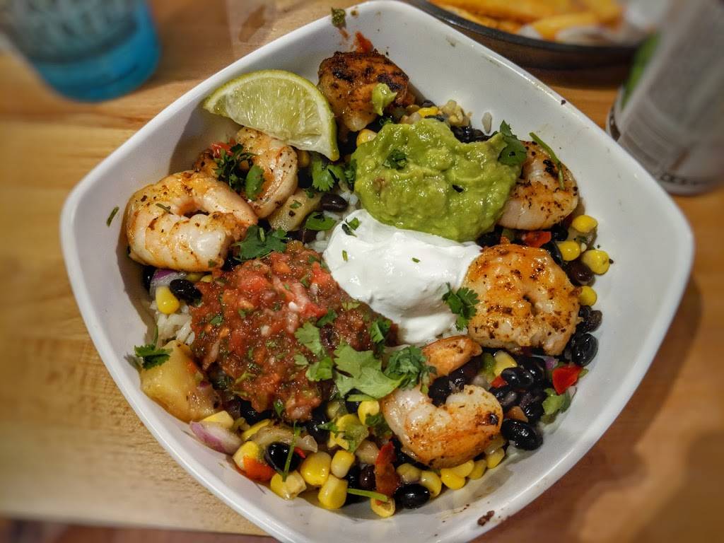 Paradise Tropical Restaurant and Bar | restaurant | 430 Tropical, Trails End Rd, Sunrise Beach, MO 65079, USA | 5733744777 OR +1 573-374-4777