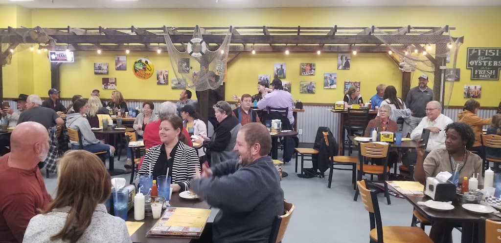 Fish Tales Jasper | restaurant | 424 E Gibson St, Jasper, TX 75951, USA | 4092025000 OR +1 409-202-5000