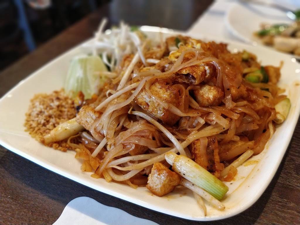 Chada Thai | restaurant | 9872 Westminster Blvd b, Garden Grove, CA 92844, USA | 7148581693 OR +1 714-858-1693