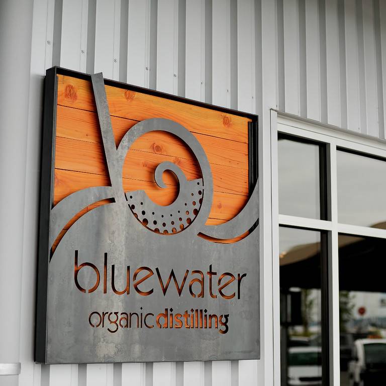 Bluewater Organic Distilling | restaurant | 1205 Craftsman Way #109, Everett, WA 98201, USA | 4254041408 OR +1 425-404-1408