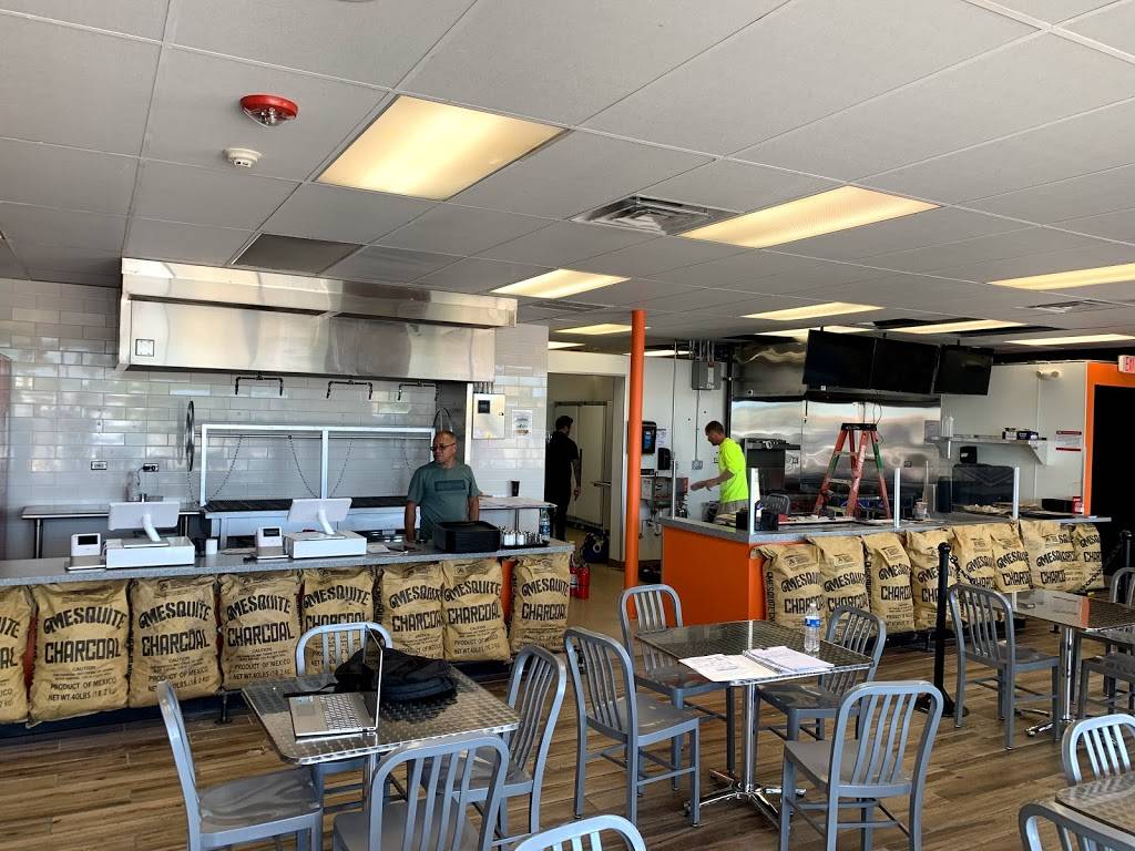 Mr. Mesquite Taqueria | restaurant | 812 E Higgins Rd, Elk Grove Village, IL 60007, USA | 8479798685 OR +1 847-979-8685