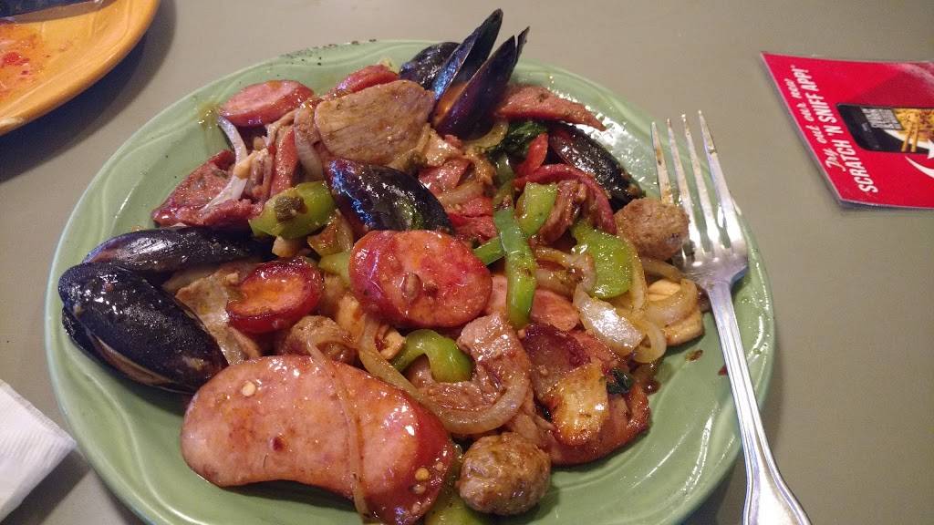 HuHot Mongolian Grill | restaurant | 2035 N Rock Rd, Wichita, KS 67206, USA | 3165583630 OR +1 316-558-3630