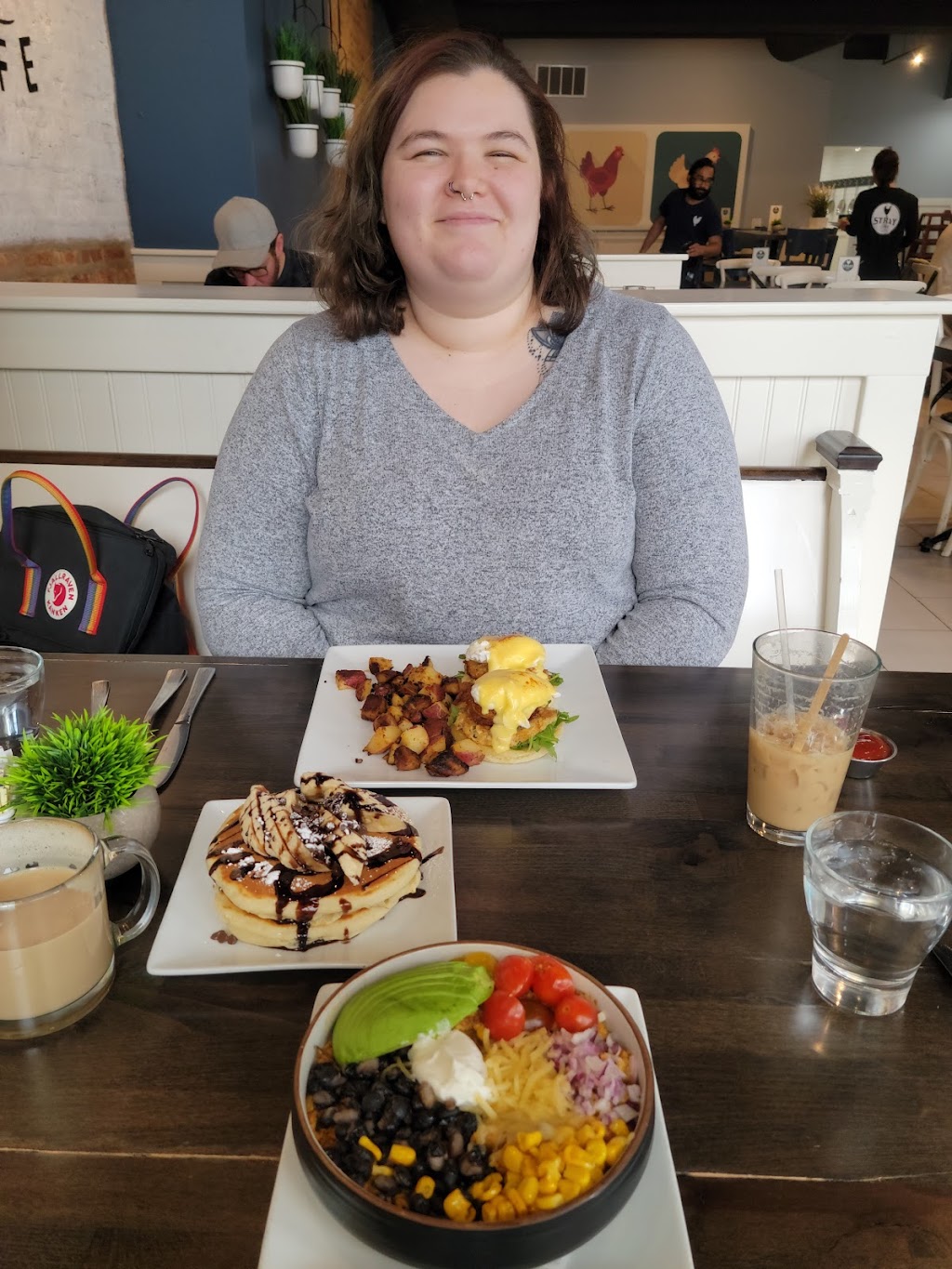 The Hen of Lincoln Park | restaurant | 2423 N Clark St, Chicago, IL 60614, USA | 3126978168 OR +1 312-697-8168