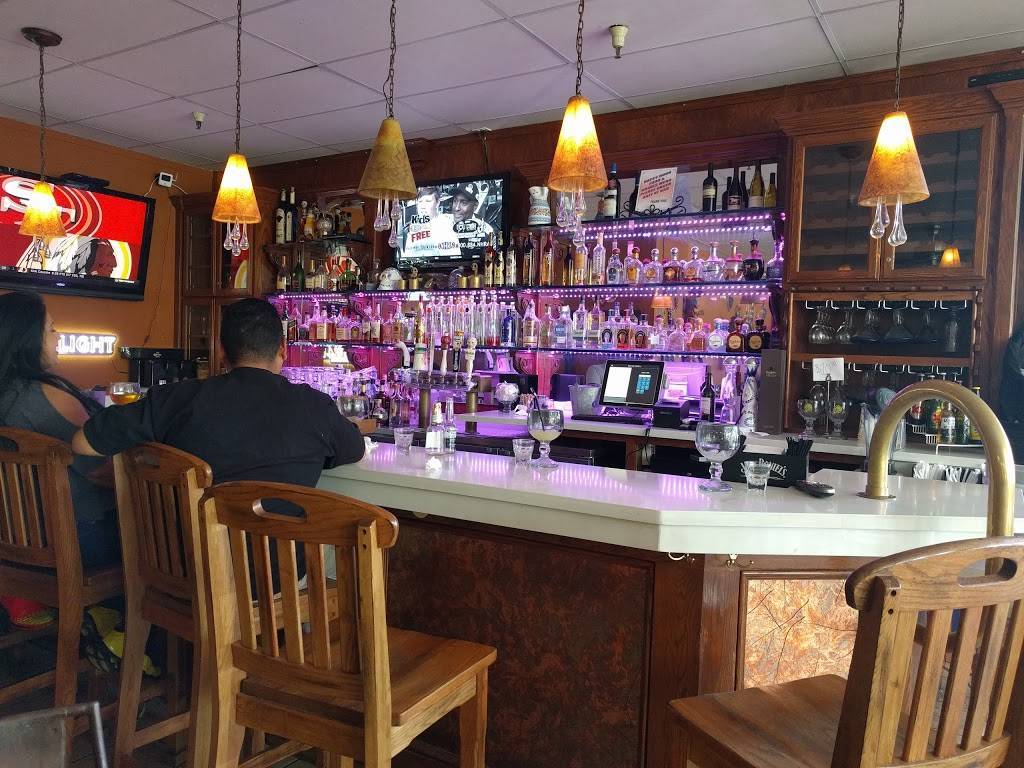 Burrito Factory | restaurant | 124 Blossom Hill Rd, San Jose, CA 95123, USA | 4082242215 OR +1 408-224-2215