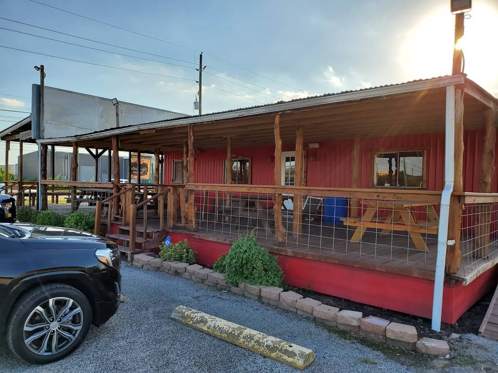 Big Berthas Barbeque and Catering | restaurant | 12512 Farm to Market Rd 529, Houston, TX 77041, USA | 8326727590 OR +1 832-672-7590