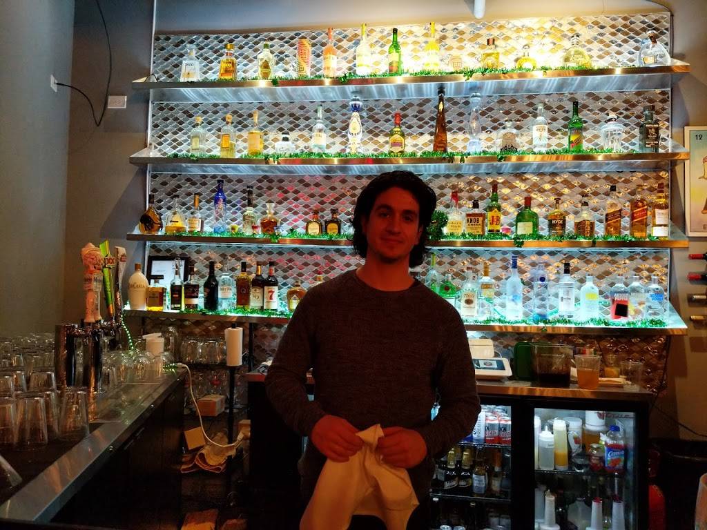 Los Buenos Diaz | restaurant | 224 W Green St B, Bensenville, IL 60106, USA | 6305944985 OR +1 630-594-4985