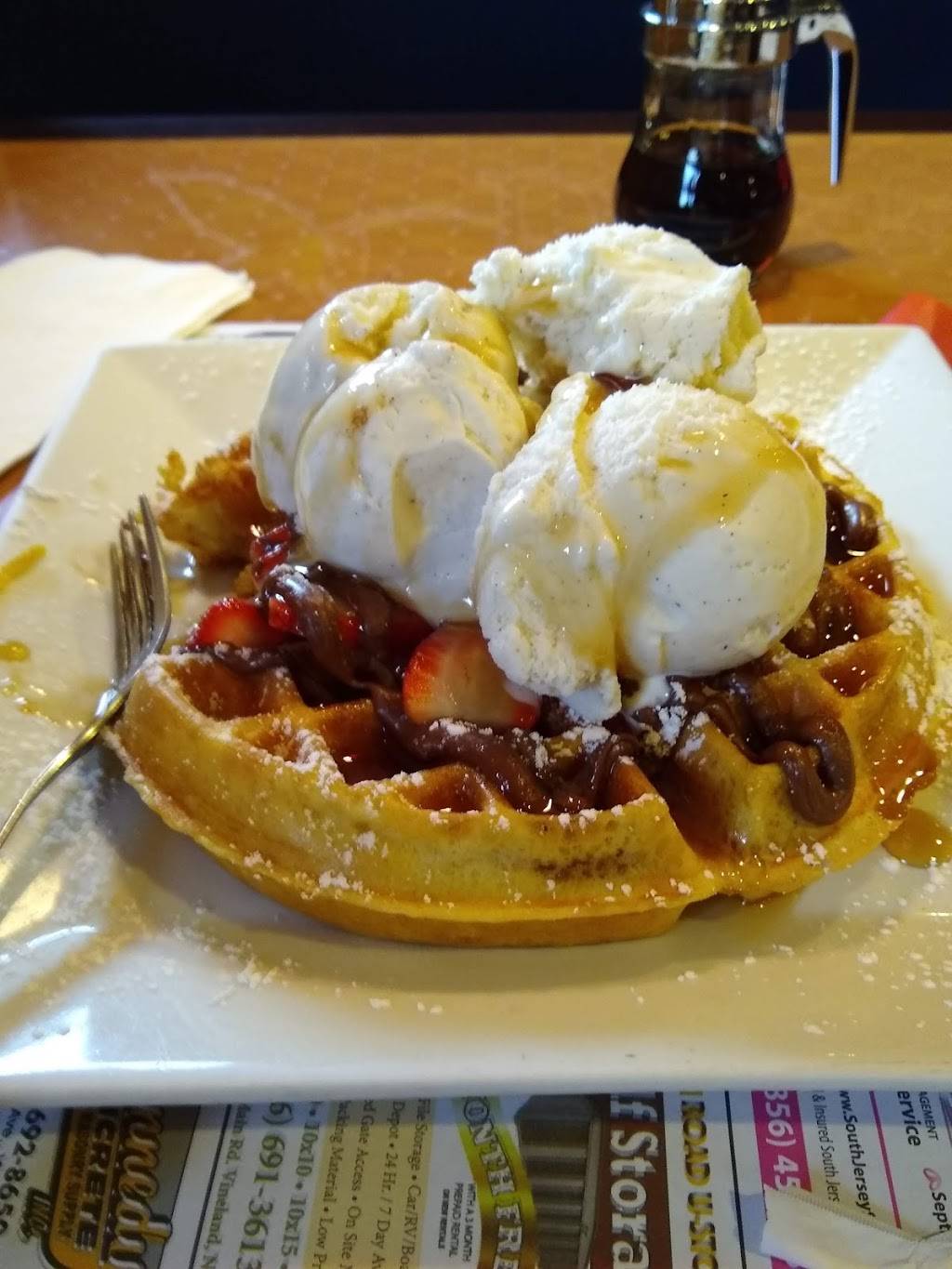 Chestnut Diner and Bistro | restaurant | 2578 E Chestnut Ave, Vineland, NJ 08361, USA | 8566963381 OR +1 856-696-3381