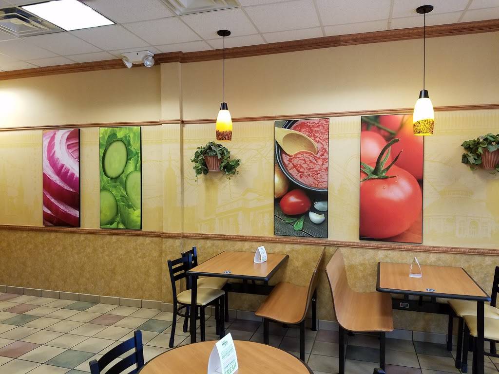 Subway | restaurant | 27163 Greenfield Rd, Southfield, MI 48076, USA | 2485958833 OR +1 248-595-8833
