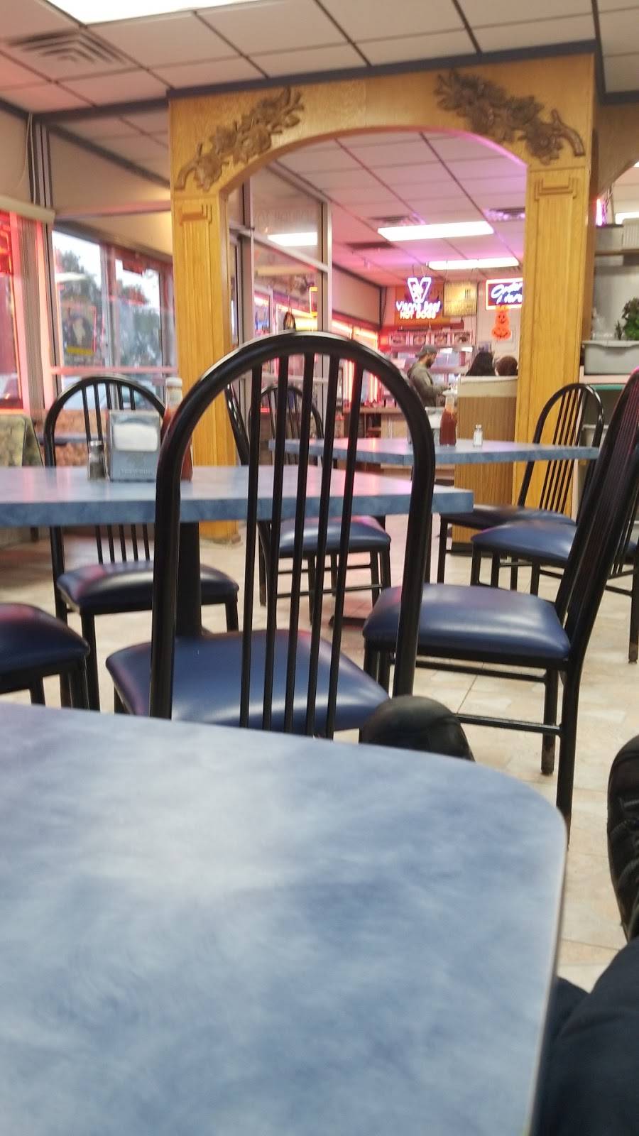 Billys | restaurant | 705 Addison Rd, Addison, IL 60101, USA | 6308331052 OR +1 630-833-1052