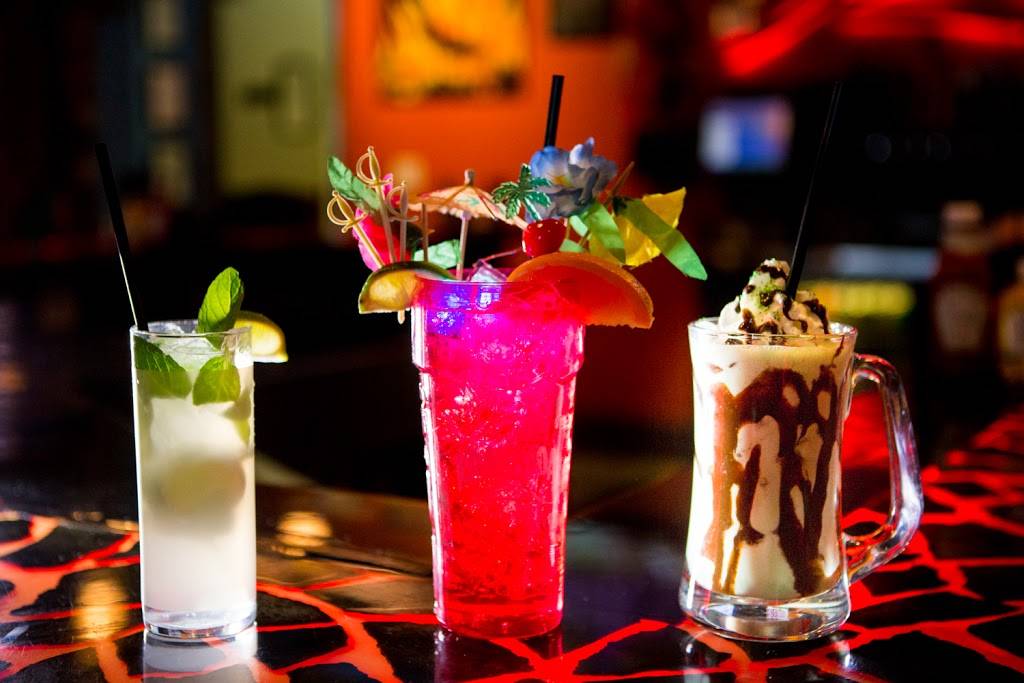 Krakatoa Tropical Food & Spirits | restaurant | 7323 South Ave, Youngstown, OH 44512, USA | 3309533833 OR +1 330-953-3833