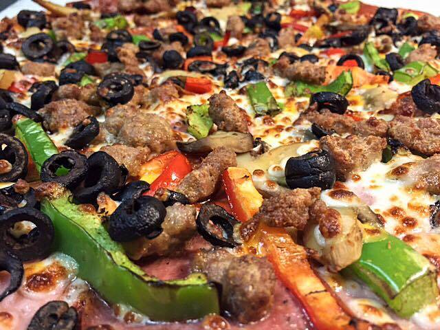 Giovannis Pizzeria | restaurant | 45 N 2nd St, Porterville, CA 93257, USA | 5597818110 OR +1 559-781-8110