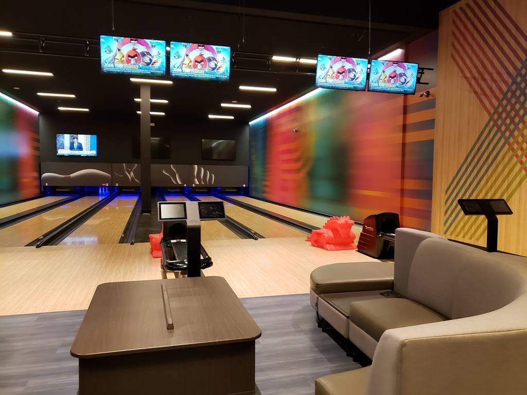 Playdium | restaurant | 20 Biscayne Crescent, Brampton, ON L6W 4S1, Canada | 9057699070 OR +1 905-769-9070