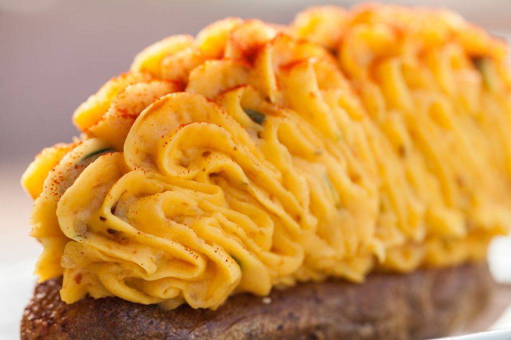 Don & Charlies | night club | 7501 E Camelback Rd, Scottsdale, AZ 85251, USA | 4809900900 OR +1 480-990-0900