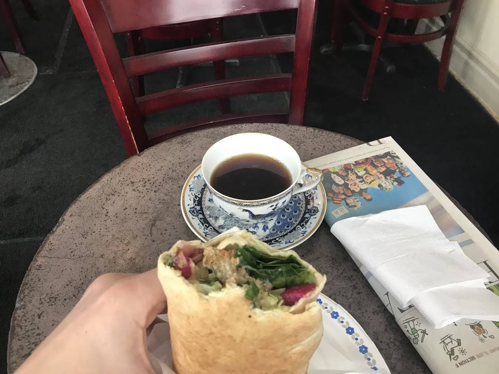 Arabesque Cafe | restaurant | 1068 College St, Toronto, ON M6H 1A5, Canada | 4165048146 OR +1 416-504-8146