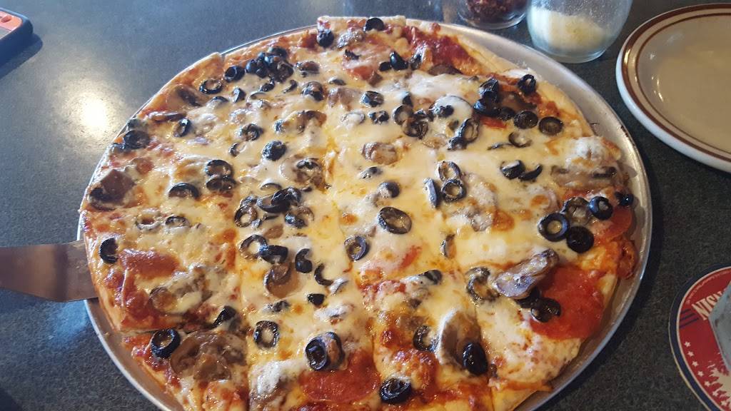 Rock the House Pub & Grill | restaurant | N11710 WI-175, Brownsville, WI 53006, USA | 9202692233 OR +1 920-269-2233