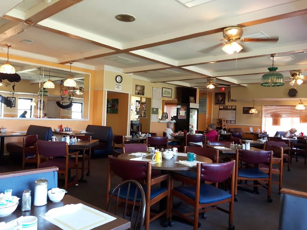 Sunrise Family Restaurant | restaurant | 3500 N Lindbergh Blvd, St Ann, MO 63074, USA | 3142099545 OR +1 314-209-9545