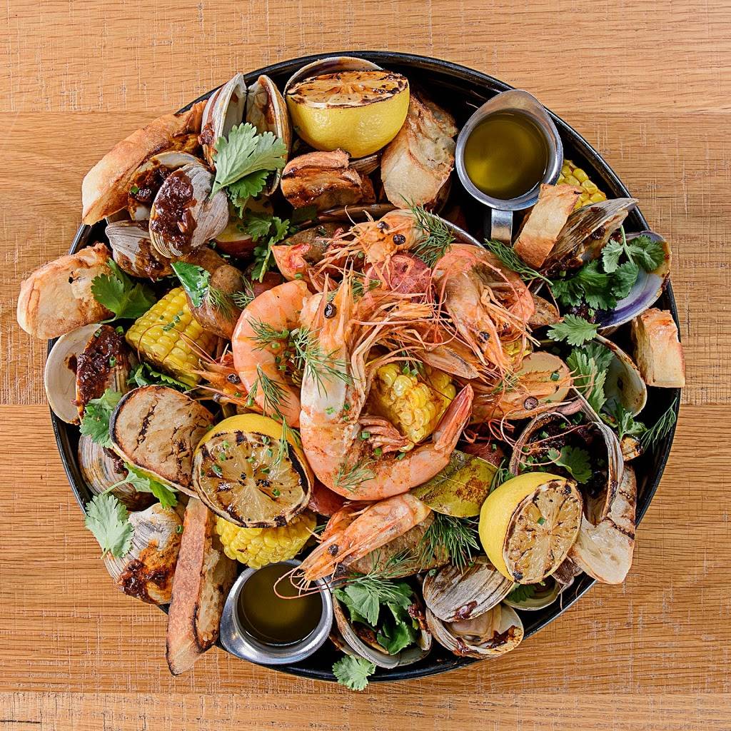 Whiskey Kitchen | restaurant | 201 W Martin St, Raleigh, NC 27601, USA | 9198033181 OR +1 919-803-3181