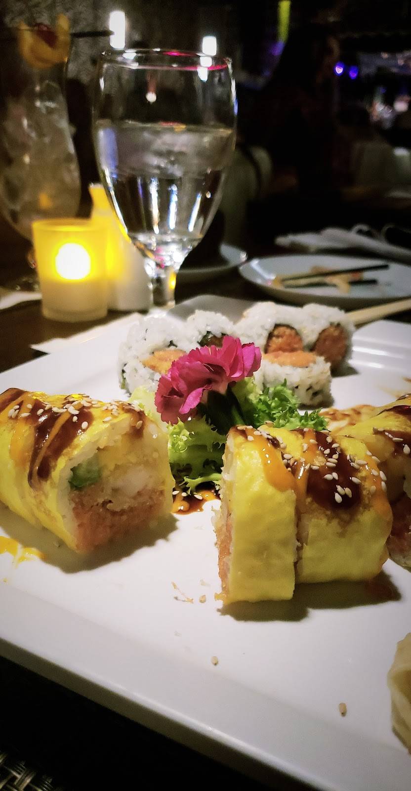 Woow Sushi Lagrange | restaurant | 35 South La Grange Road, La Grange, IL 60525, USA | 7085888888 OR +1 708-588-8888