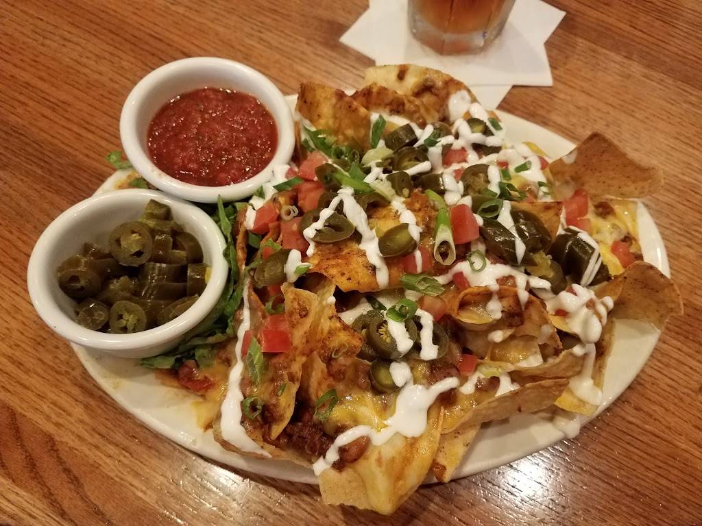 Nick & Jakes Parkville | restaurant | 6325 Lewis St #110, Parkville, MO 64152, USA | 8165848535 OR +1 816-584-8535