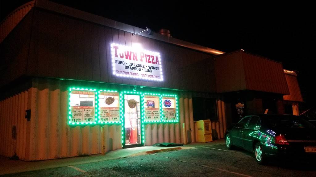 Town Pizza | restaurant | 1040 S Pennsylvania Ave, Lansing, MI 48912, USA | 5177087460 OR +1 517-708-7460