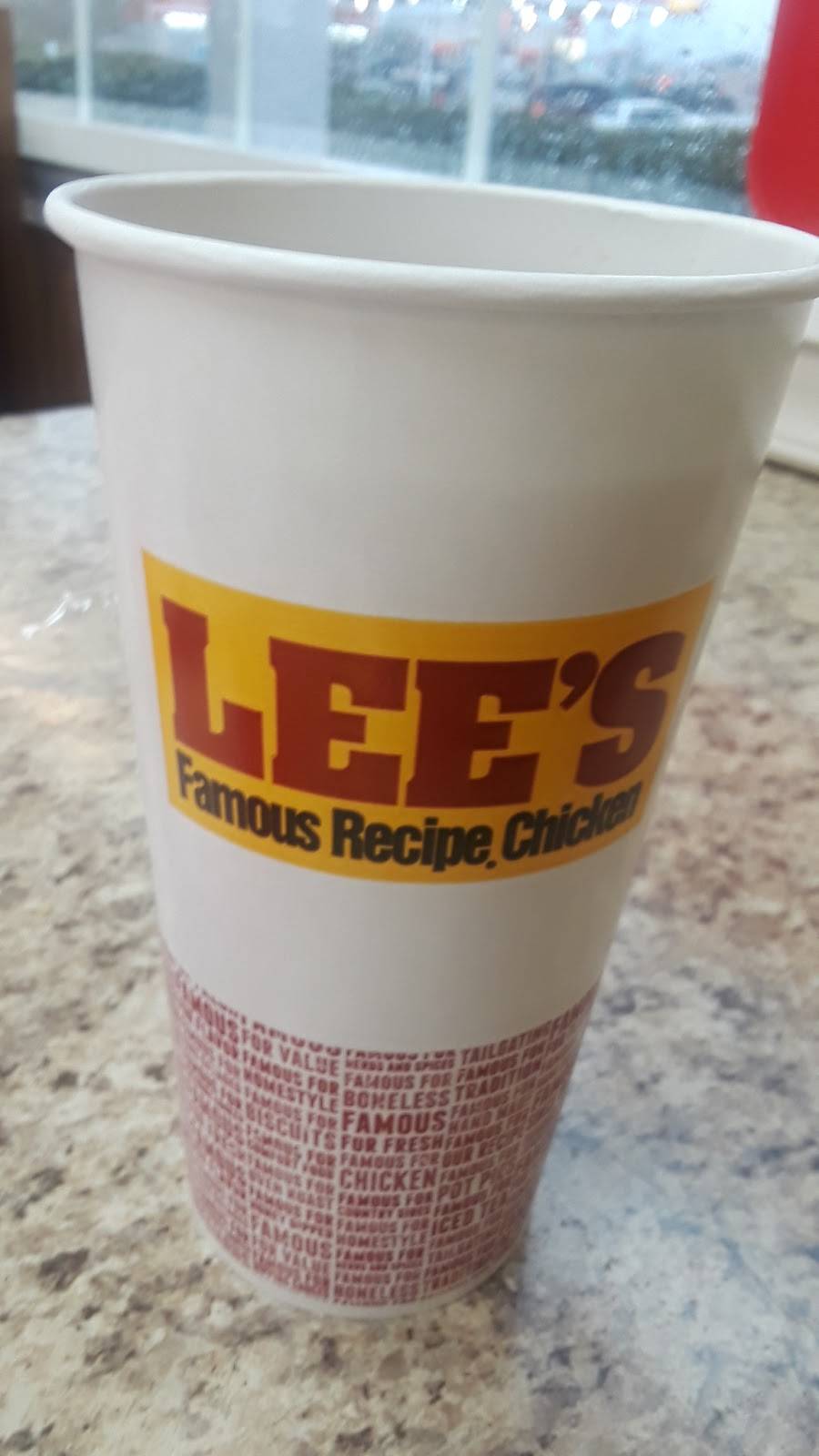 Lees Famous Recipe Chicken | restaurant | 2350 Landmark Ave NE, Corydon, IN 47112, USA | 8127383400 OR +1 812-738-3400
