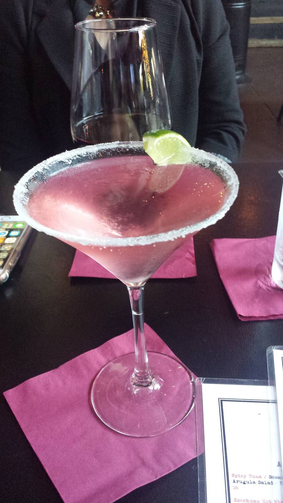 Red Door | restaurant | 10057 Riverside Dr, Toluca Lake, CA 91602, USA | 8182773884 OR +1 818-277-3884