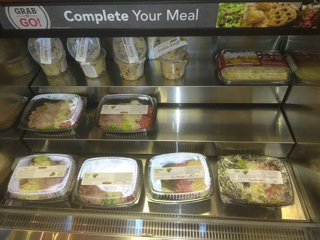 Papa Murphys Take N Bake Pizza | meal takeaway | 2828 Country Club Blvd #5, Stockton, CA 95204, USA | 2094667272 OR +1 209-466-7272