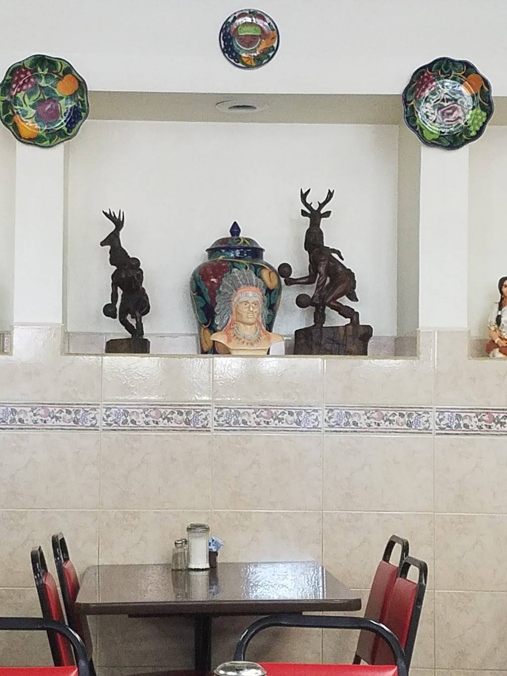 El Indio Mexican Food Restaurant | restaurant | 3355 S 6th Ave, Tucson, AZ 85713, USA | 5206200504 OR +1 520-620-0504