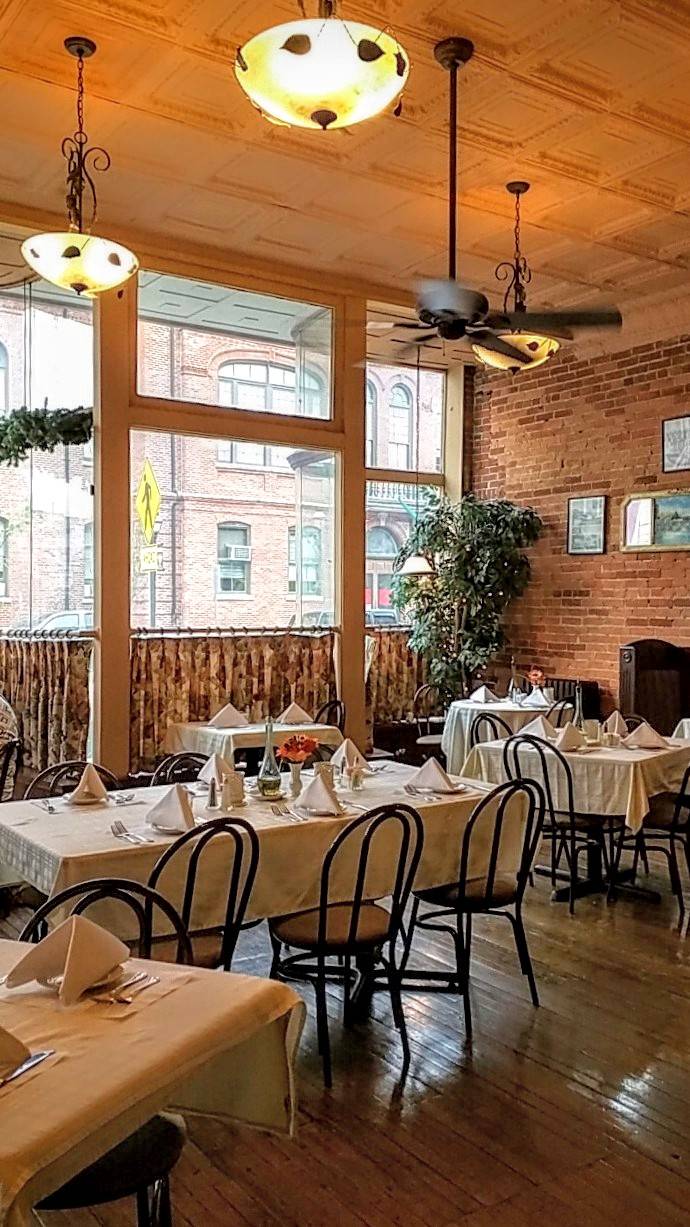 Moena Restaurant | restaurant | 215 E Market St, Clearfield, PA 16830, USA | 8147651564 OR +1 814-765-1564