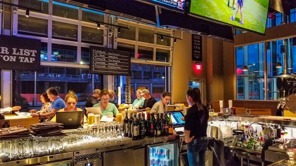 Rock Bottom Restaurant & Brewery | restaurant | 1864 Victory Circle Bldg K, Daytona Beach, FL 32114, USA | 3865168322 OR +1 386-516-8322