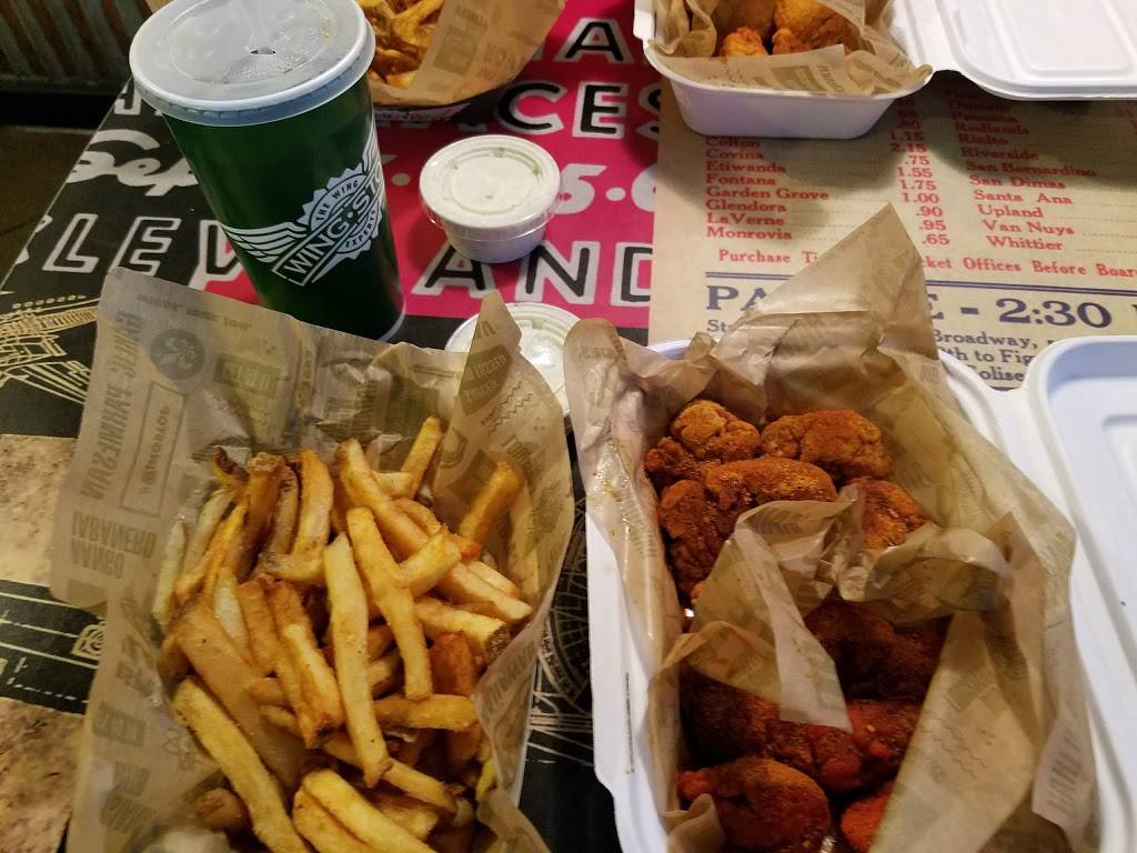 Wingstop | restaurant | 2490 Whipple Rd, Hayward, CA 94544, USA | 5104417867 OR +1 510-441-7867