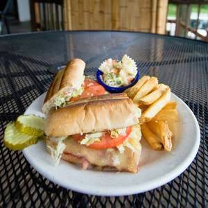 Lebos bar & grill | night club | 5869 Kellogg Ave, Cincinnati, OH 45230, USA | 5132321763 OR +1 513-232-1763