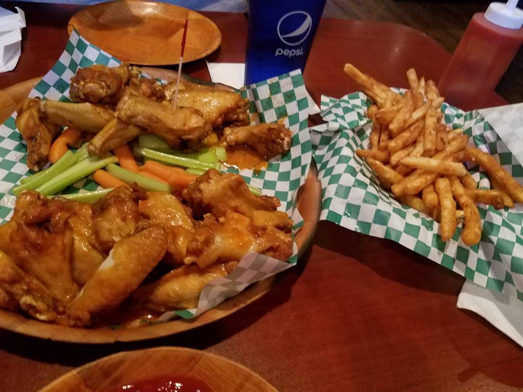 Champs Sports Bar & Grill | restaurant | 3338, 6645 Florida Ave S, Lakeland, FL 33813, USA | 8636475900 OR +1 863-647-5900