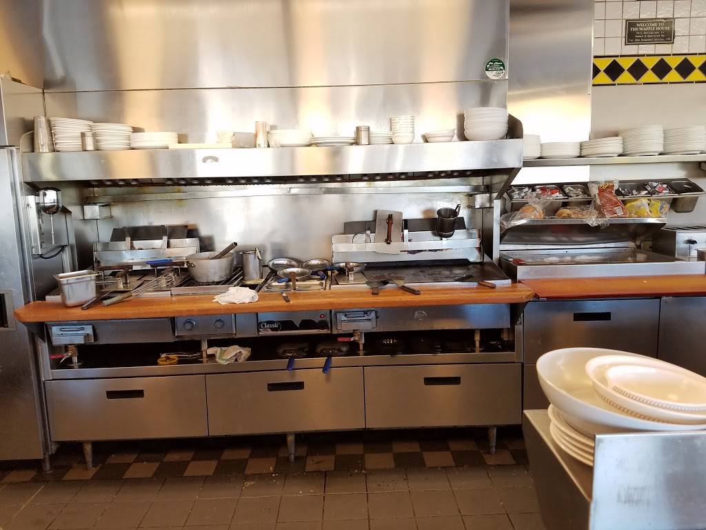 Waffle House | meal takeaway | 5875 TX-105, Beaumont, TX 77708, USA | 4093470590 OR +1 409-347-0590