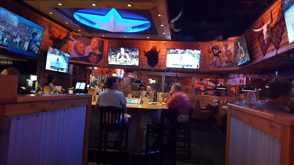 Texas Roadhouse | restaurant | 511 Clairton Blvd, Pittsburgh, PA 15236, USA | 4126557427 OR +1 412-655-7427