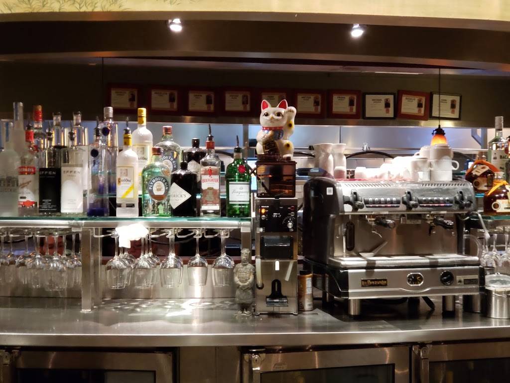 P.F. Changs | restaurant | 1819 Lake Cook Rd, Northbrook, IL 60062, USA | 8475098844 OR +1 847-509-8844