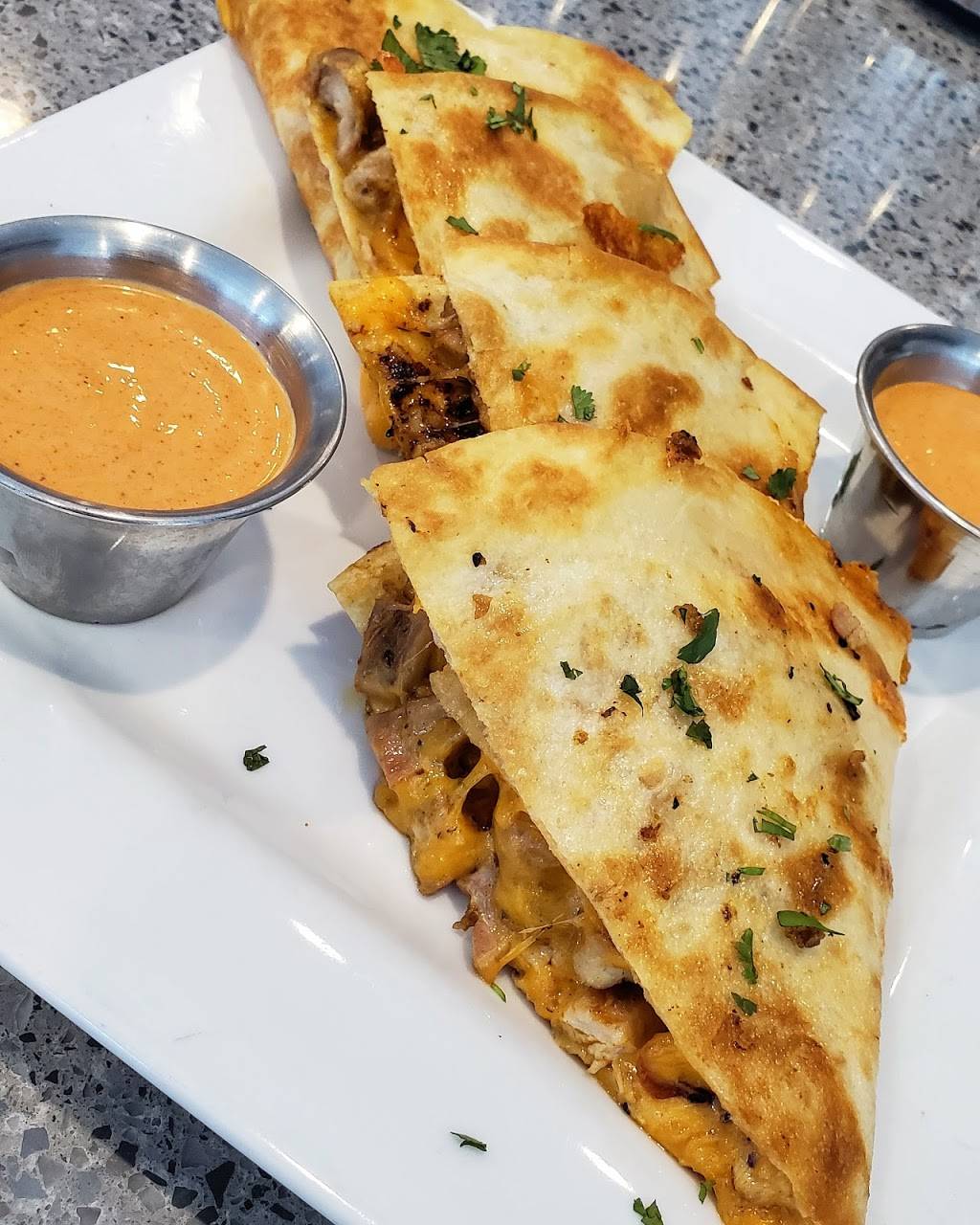 The Continental | restaurant | 111 W Fortune St, Tampa, FL 33602, USA | 8132231351 OR +1 813-223-1351