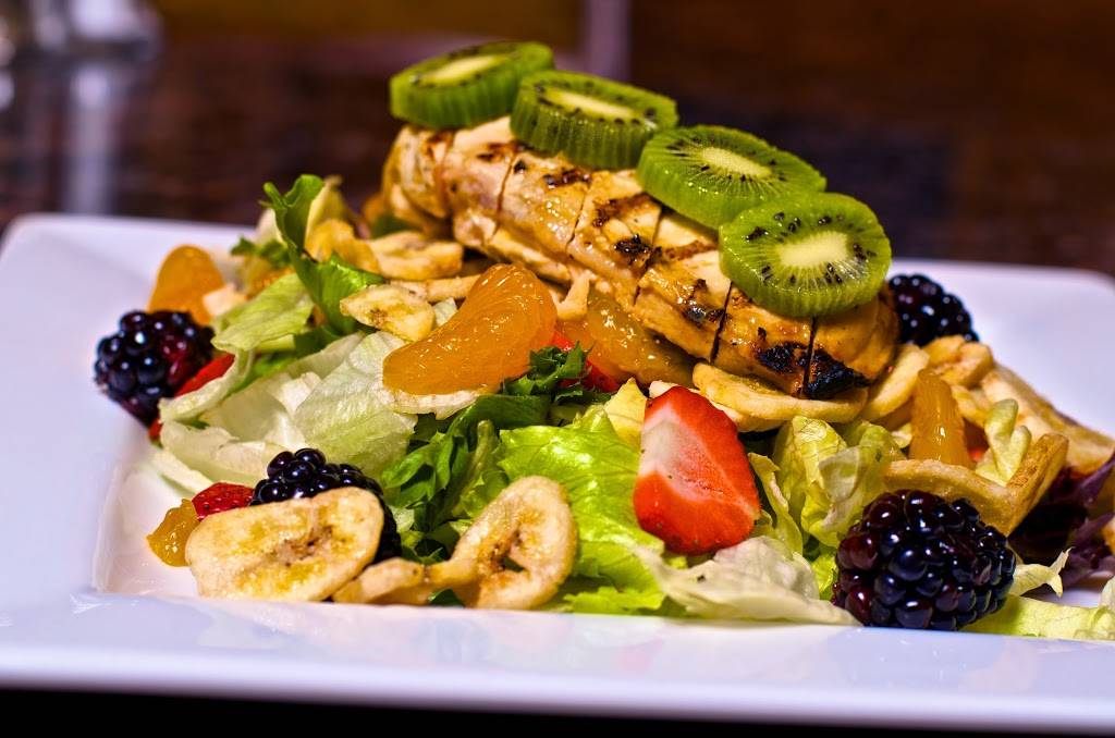 Riverfront Grille | restaurant | 1 Wenonah Park Pl, Bay City, MI 48708, USA | 9894601700 OR +1 989-460-1700