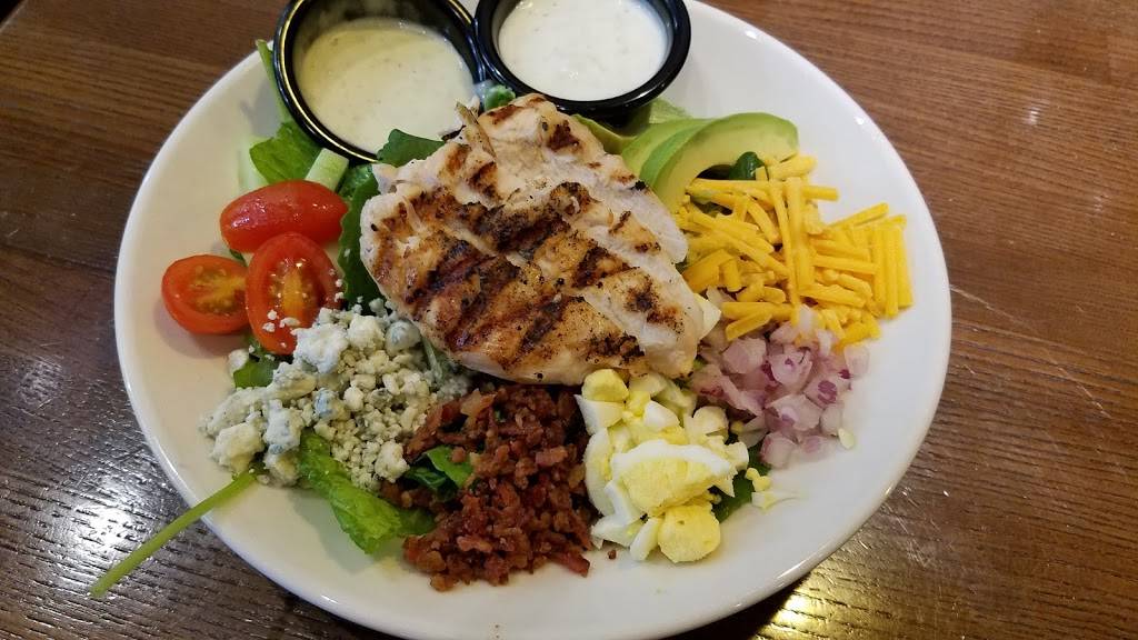 TGI Fridays | restaurant | 2050-B Westminster Mall, Westminster, CA 92683, USA | 7148931406 OR +1 714-893-1406