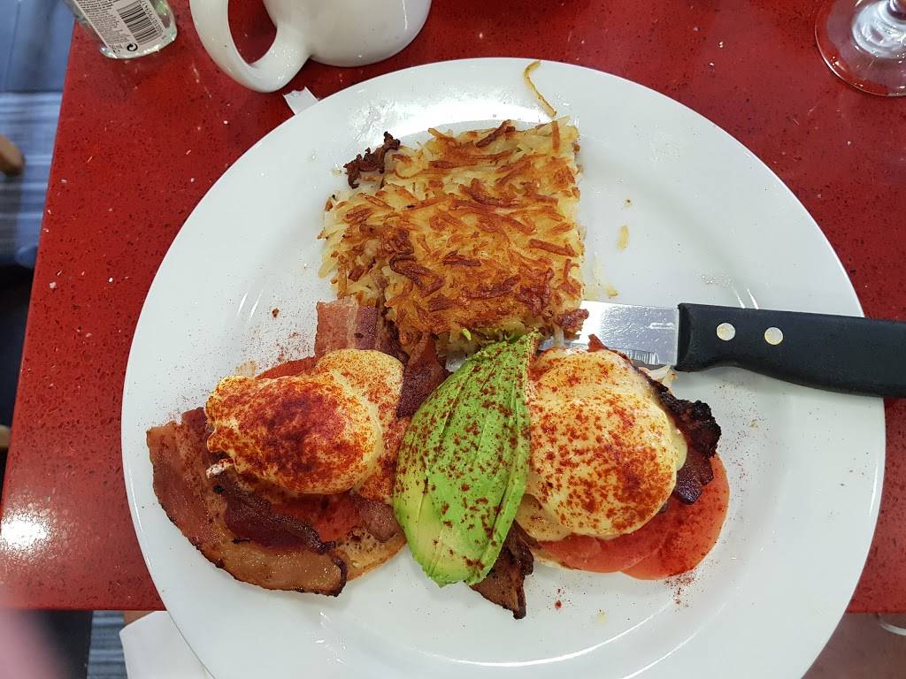 Cjs New York Style Deli | meal takeaway | 2005 Kalia Rd, Honolulu, HI 96815, USA | 8089420027 OR +1 808-942-0027