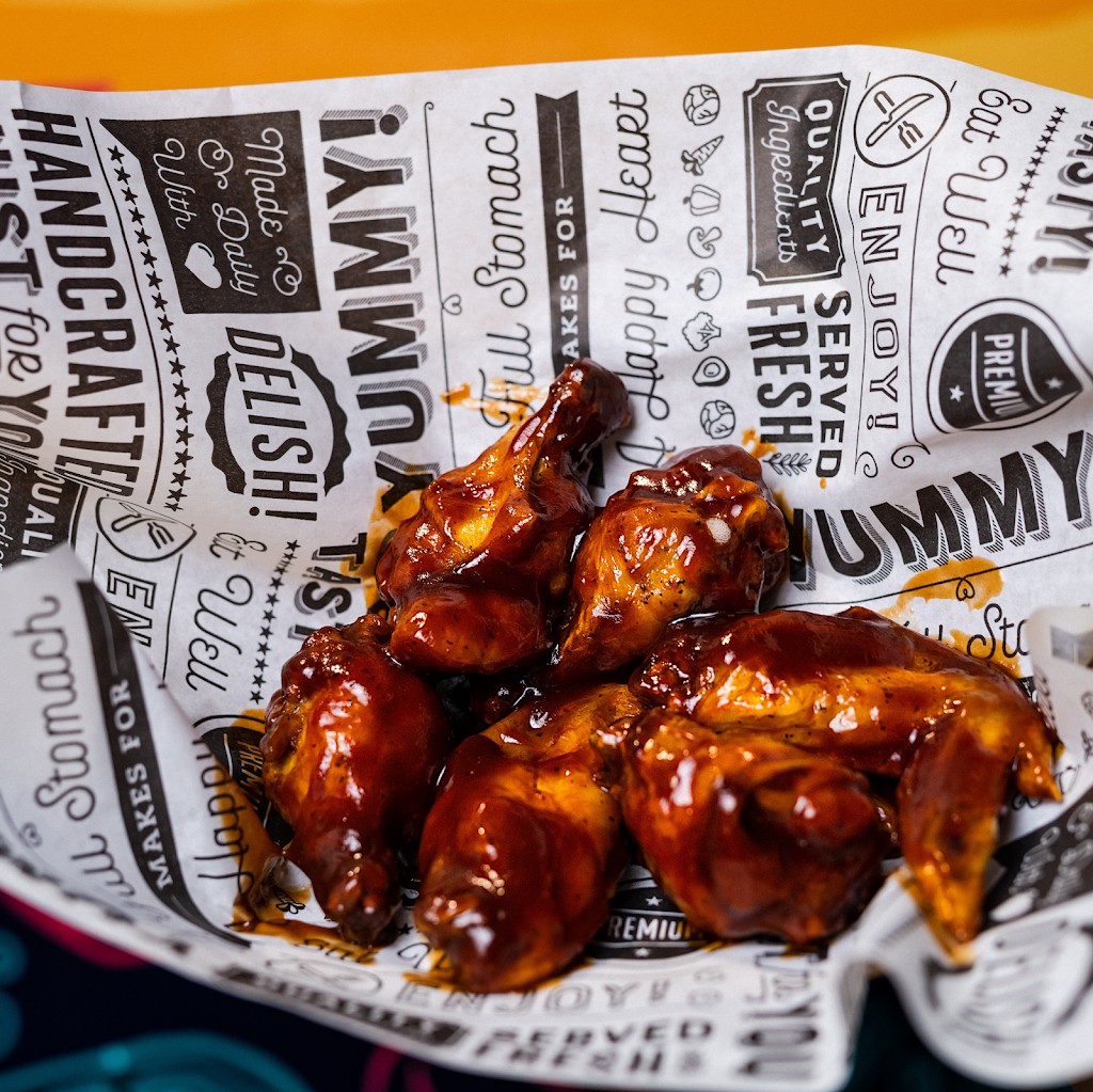 Yoyos Burgers | restaurant | 16090 SW 184th St, Miami, FL 33187, USA | 3059647845 OR +1 305-964-7845