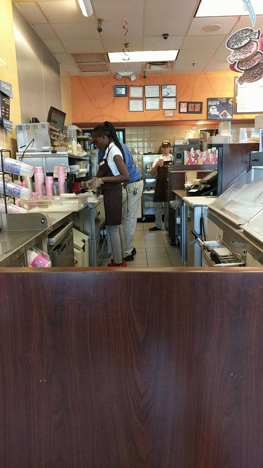 Dunkin | bakery | 8324 Jog Rd, Boynton Beach, FL 33437, USA | 5617521840 OR +1 561-752-1840