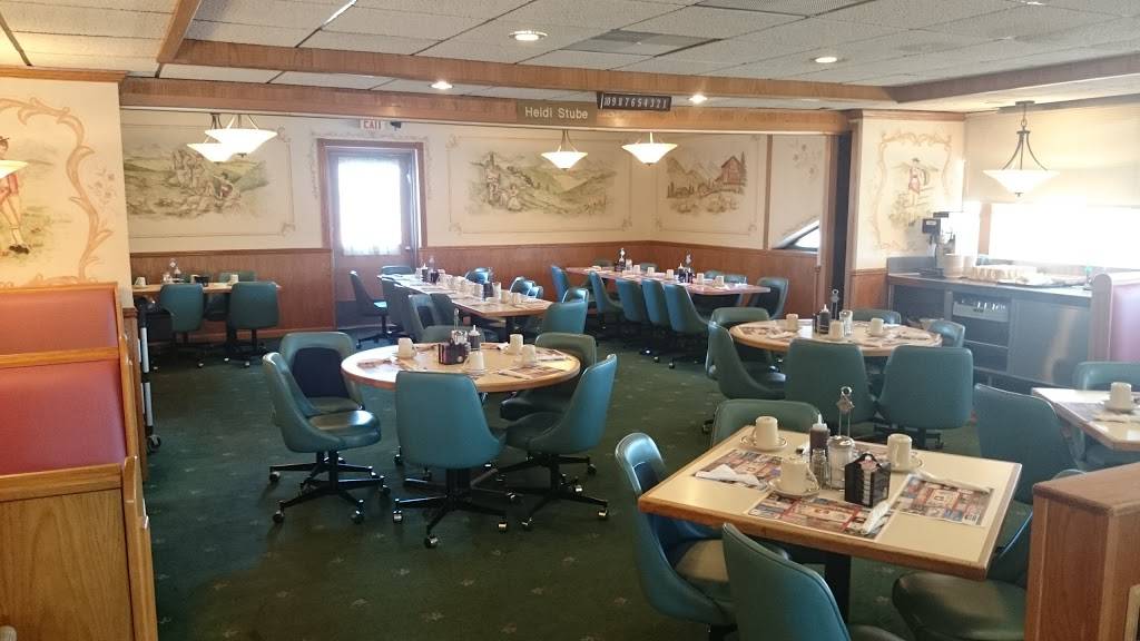 Swiss Alps | restaurant | 804 4th Ave W, Monroe, WI 53566, USA | 6083255900 OR +1 608-325-5900