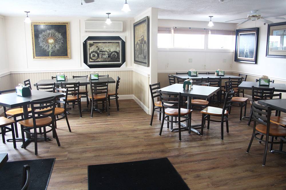 Boston Brothers Pizzeria | meal delivery | 2718 White Mountain Hwy, North Conway, NH 03860, USA | 6037335920 OR +1 603-733-5920